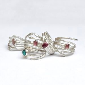 Abrazo - Plata Texturizada y Piedras Naturales